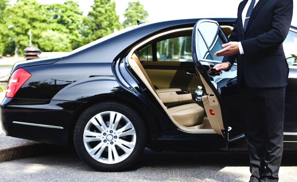 Morristown Limo & Airport Car Service - escalade night